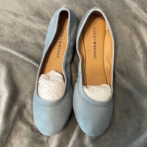 7.5M/38 Lucky Brand Blue Flats NWT